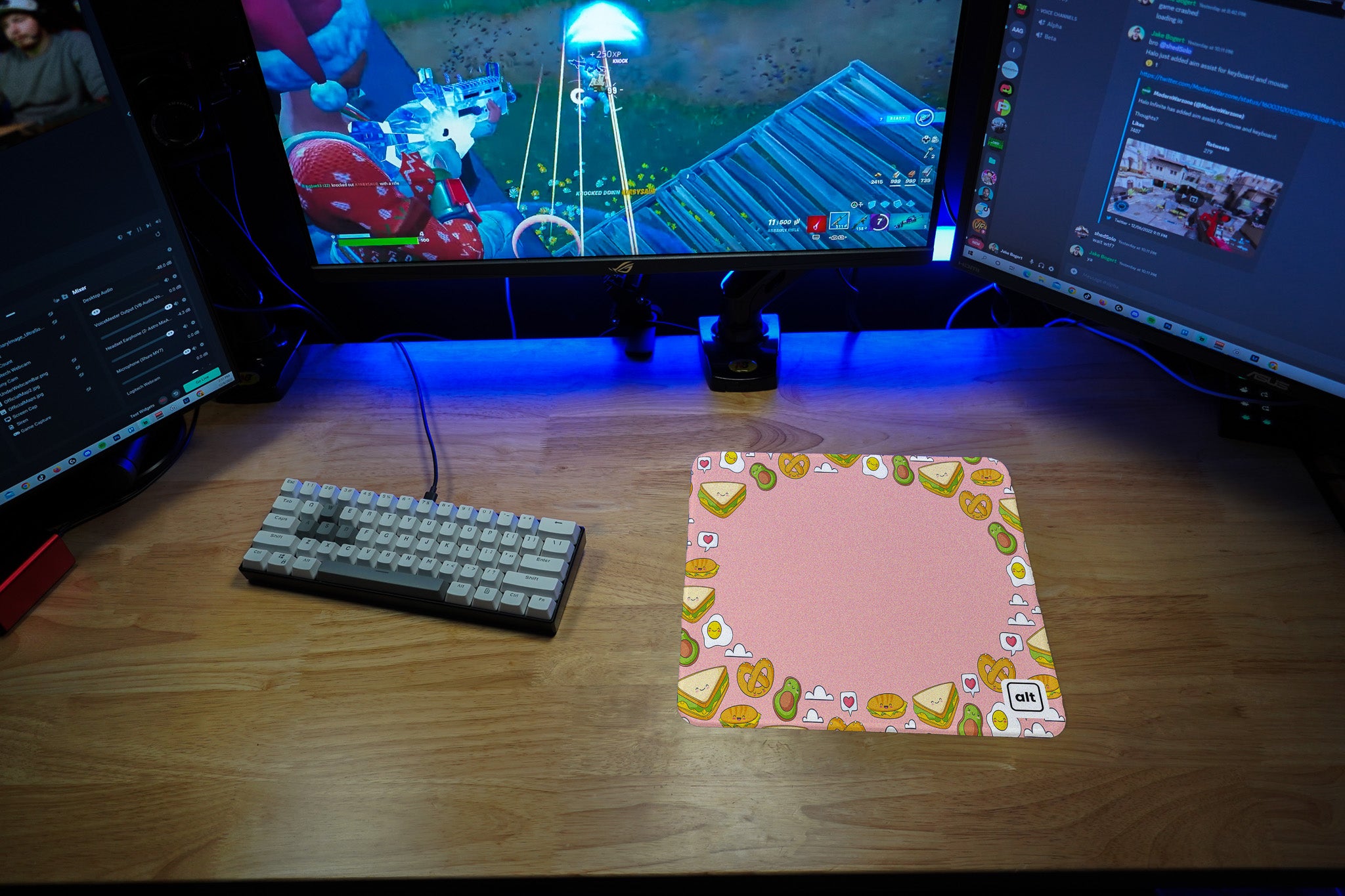Picnic SZN Mousepad