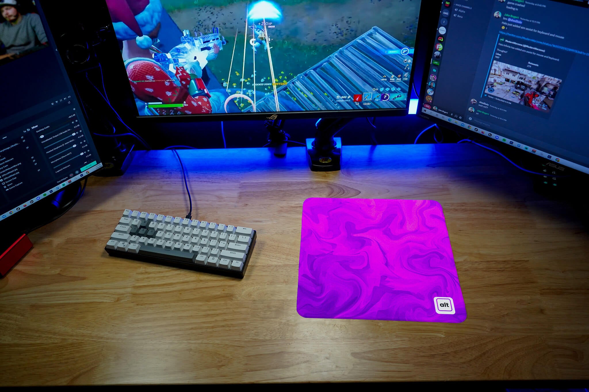 Violet Liquify Mousepad