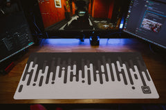 Linear Waves Monochrome Mousepad - [alt_customs]